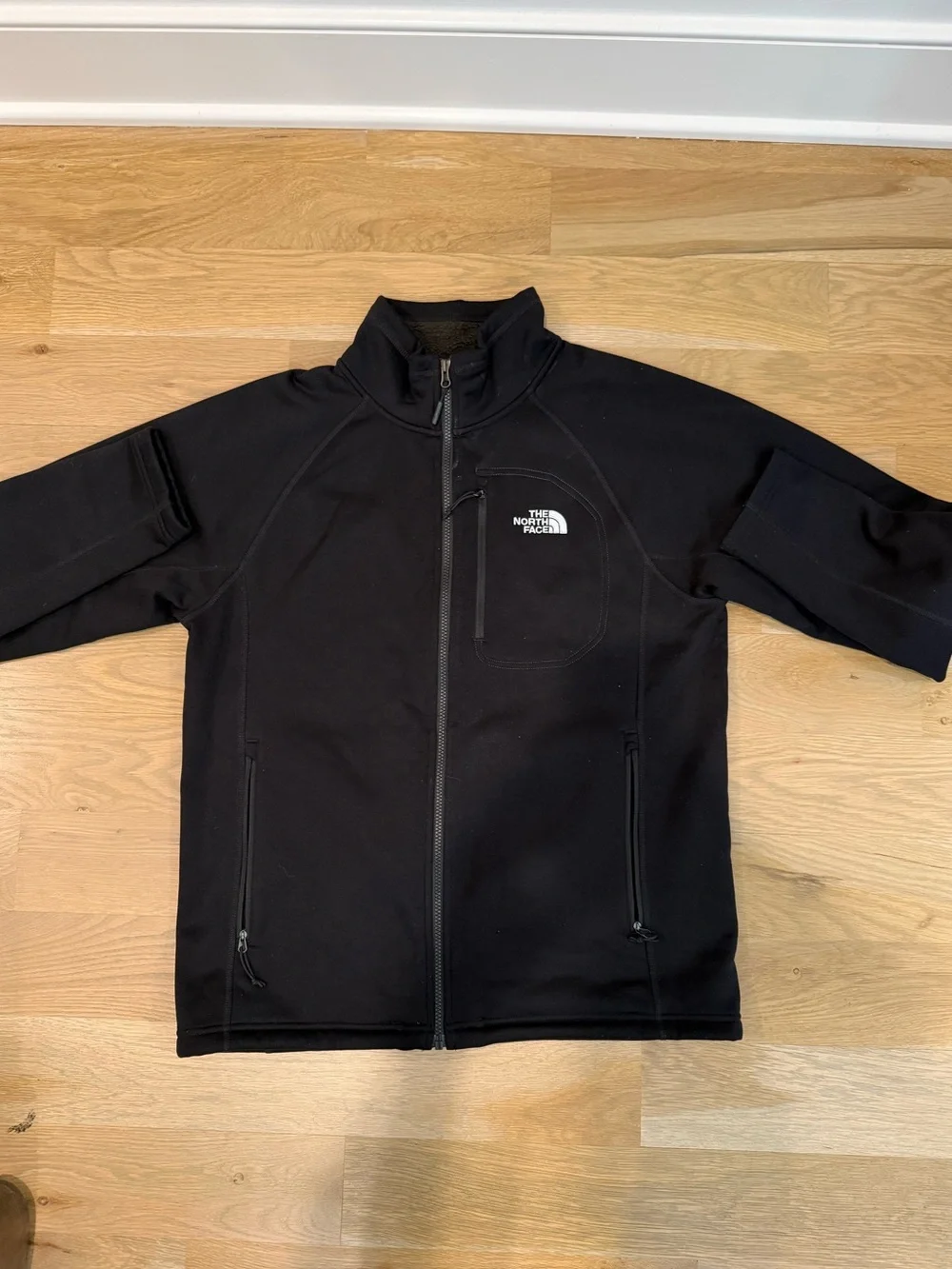 The North Face Black Lightweight Full-Zip Softshell Jacket